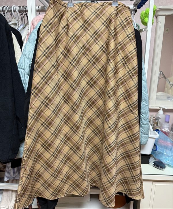 ★送料・関税込★ROLAROLA★CHECK MIDI SKIRT BROWN★ MUSINSA公式 | ROLAROLA CHECK MIDI SKIRT BROWN