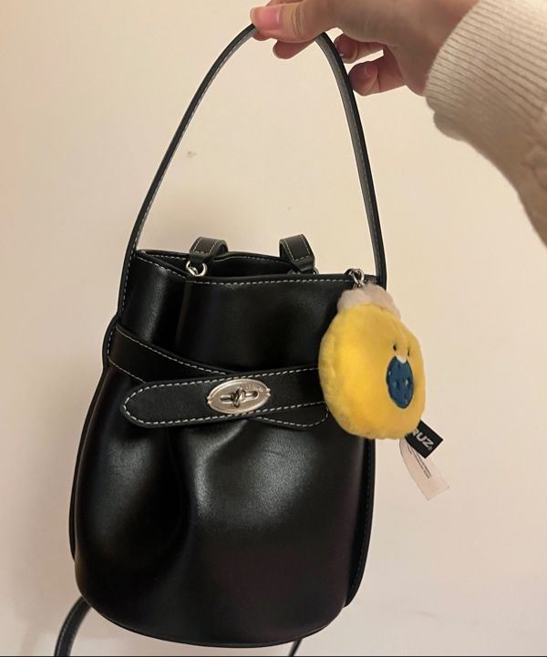 ★OSTKAKA★ Classic belt bucket bag mini 2 colors MUSINSA | OSTKAKA Classic Belt Bucket Bag Mini Black