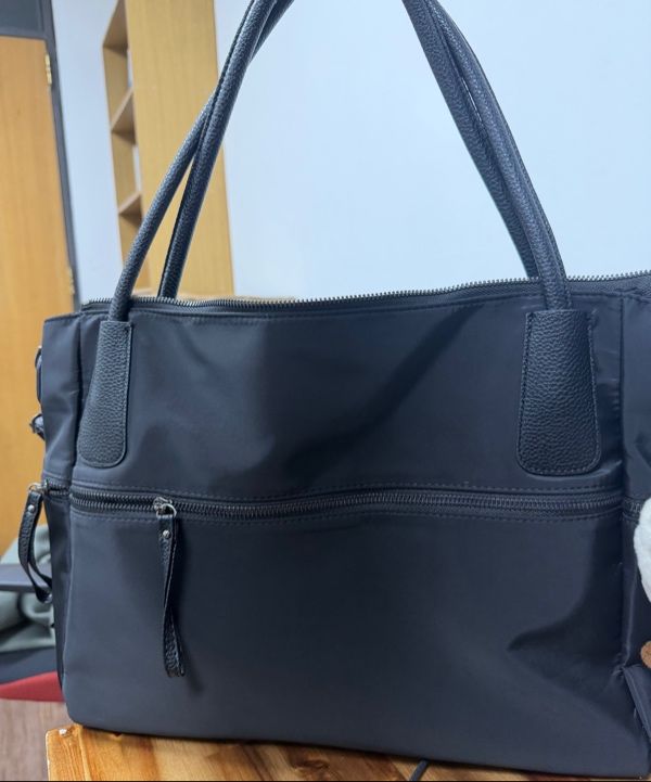 MUSINSA | MUCENT 4-Way Signature Logo Unisex Tote Bag