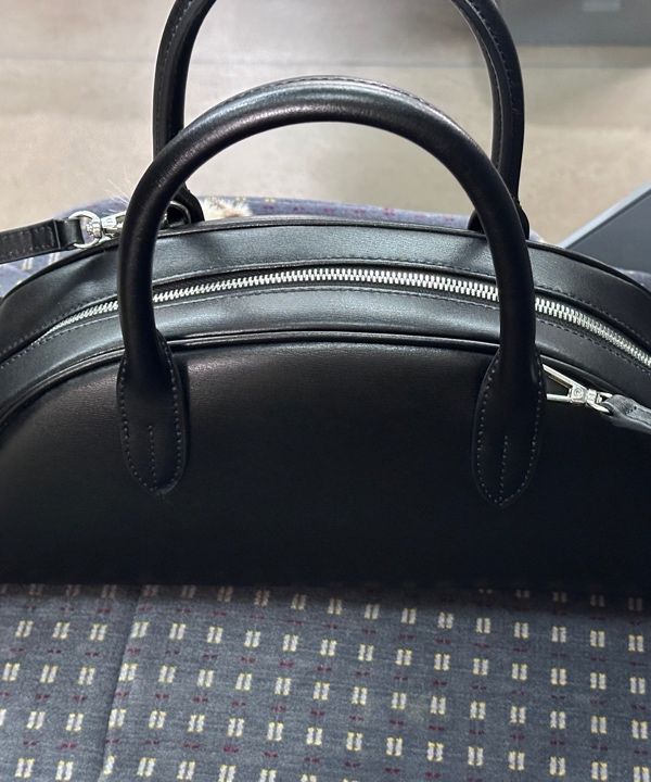 トートバッグ ^Dunst^ CLASSIC BOWLING BAG BLACK UDBA4F203BK Designer fashion, Seoul-fully created | W Concept