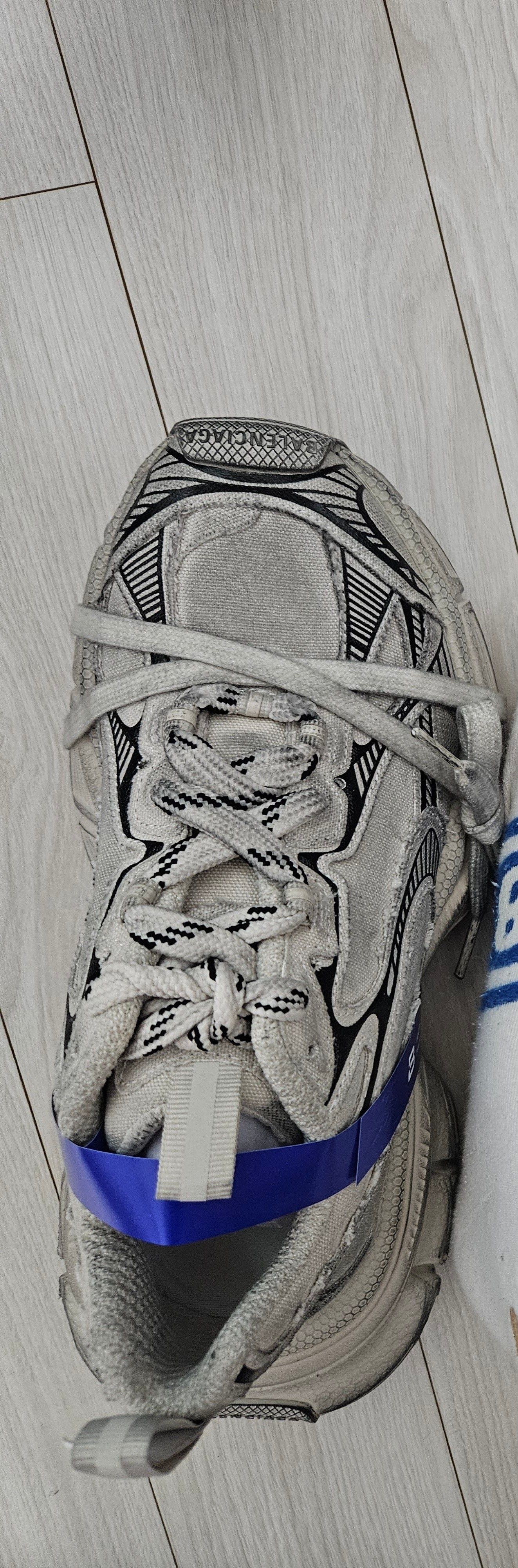 MUSINSA | BALENCIAGA 3XL Sneakers - Beige / 734731W3XDC2002