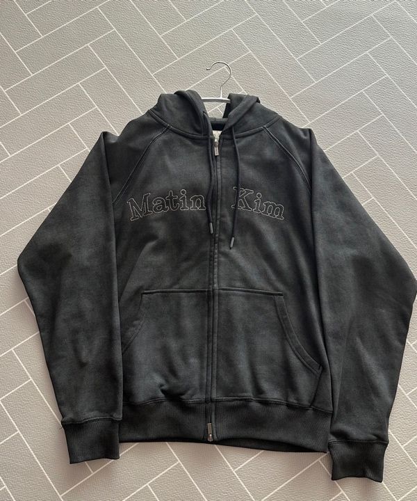 MUSINSA公式 | MATIN KIM FRONT LOGO STITCH WASHED HOODY ZIP UP IN