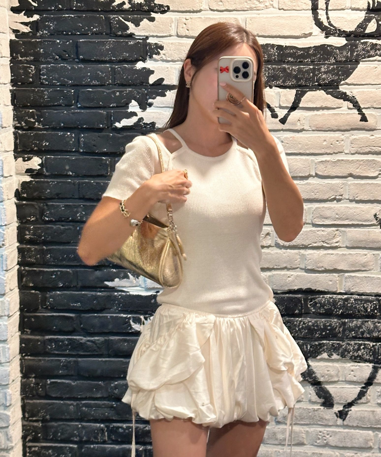 MUSINSA | SCULPTOR Balloon Cargo Skort Ivory