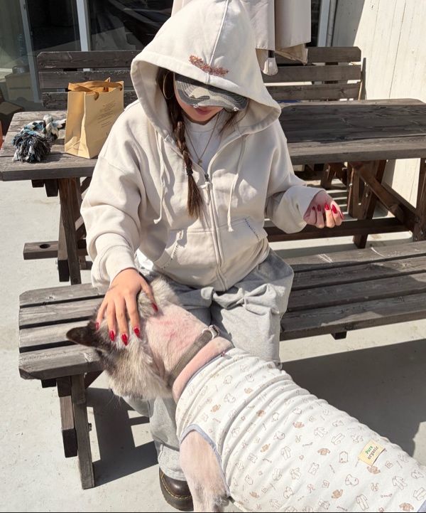 MUSINSA | SCULPTOR Beaded Saint Hoodie Zip-Up Dirty White