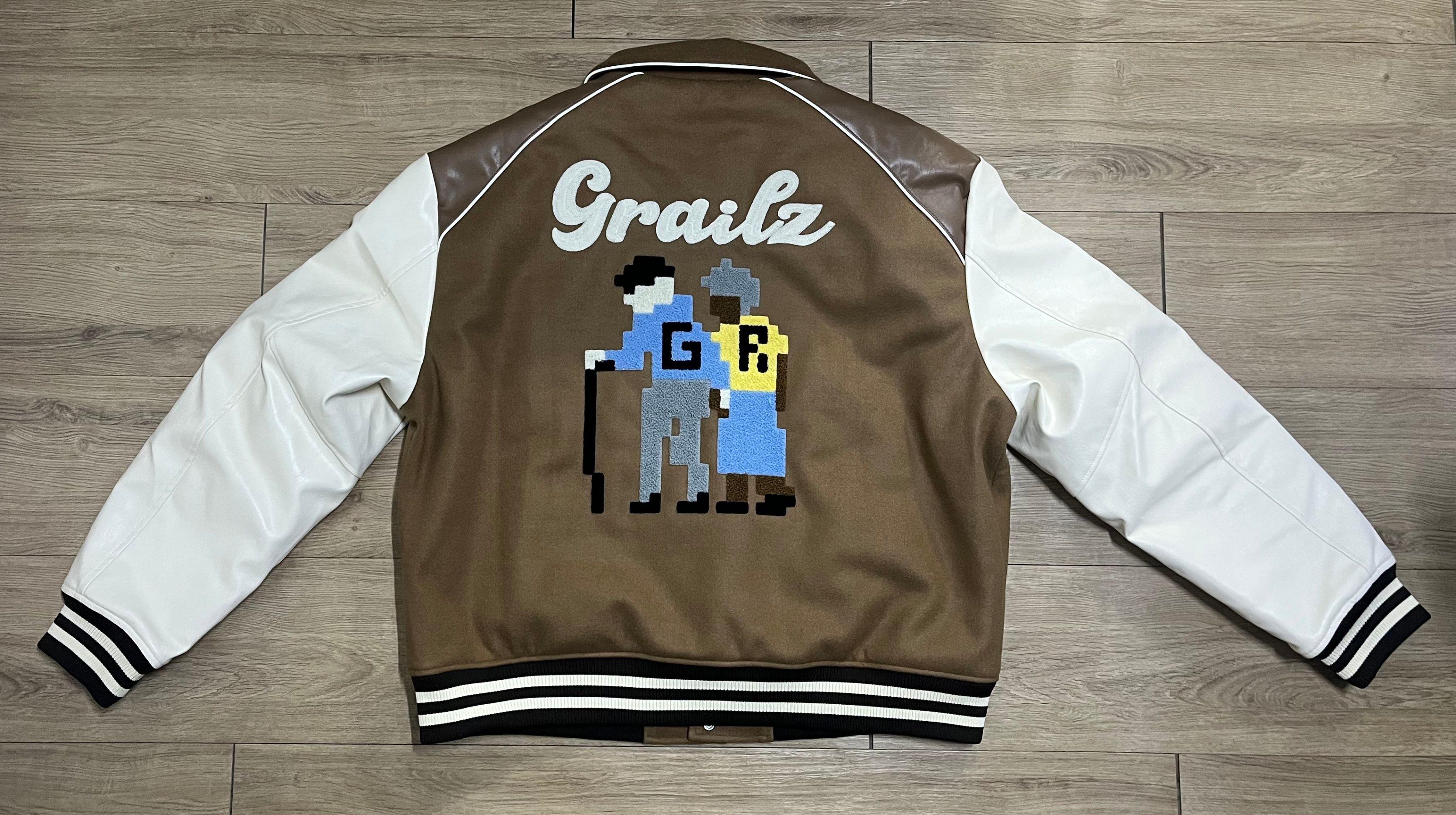 【GRAILZ】Elderly Couple Varsity Jacket 2 Colors MUSINSA | GRAILZ ELDERLY COUPLE VARSITY JACKET [BLACK]