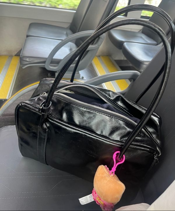 MUSINSA公式 | YEOMIM box bag (crinkle black)