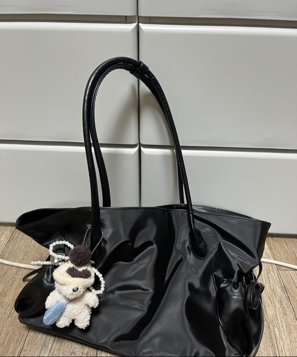 MUSINSA公式 | YEOMIM pocket boat bag (nylon black)