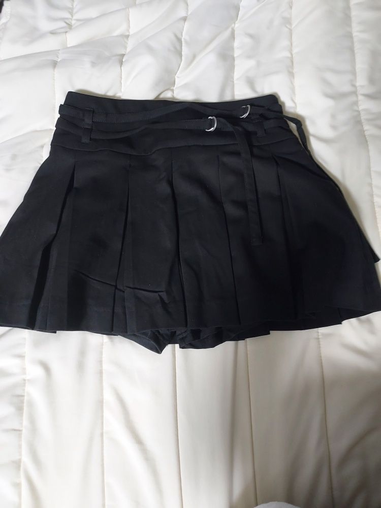 MUSINSA | KIRSH Cheek Check Pleated Skirt [Black]