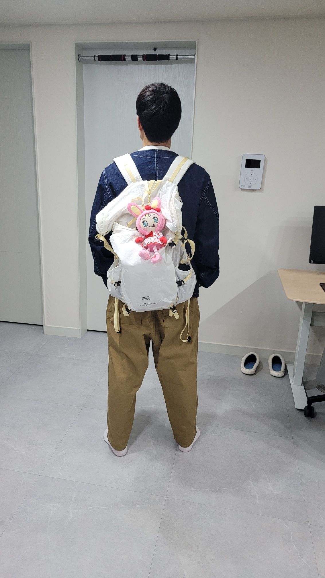 MUSINSA公式 | LMC LMC x HELINOX LIGHT ROLL TOP BACKPACK white