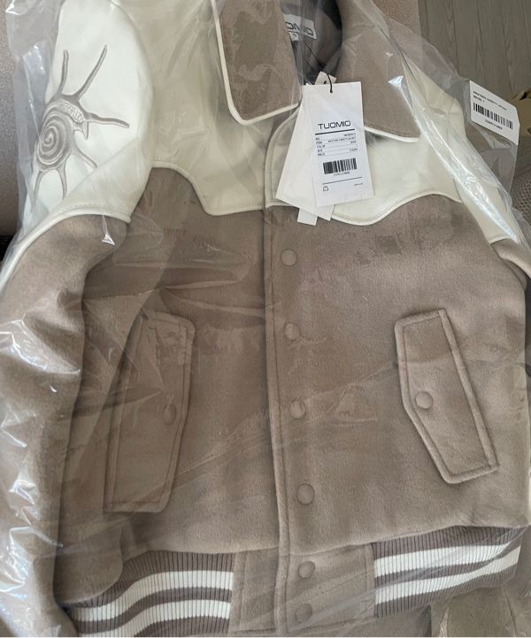 【TUOMIO】WESTERN VARSITY JACKET★韓国人気★ 追跡付 MUSINSA公式 | TUOMIO WESTERN VARSITY JACKET [BEIGE]
