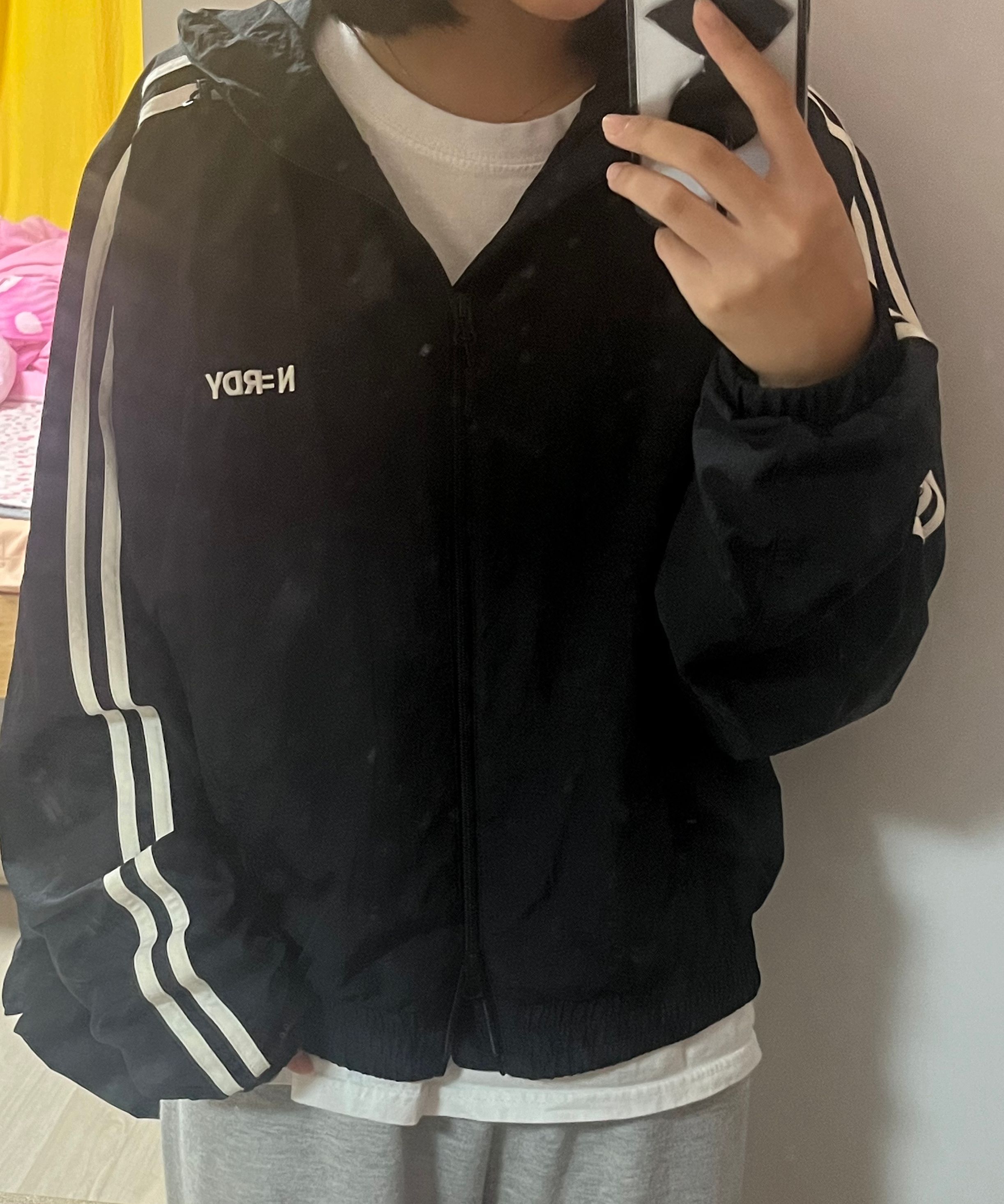 さらに100円引き◆NERDY◆WOMEN'S NY HOODIE WINDBREAKER MUSINSA | NERDY Women's NY Hoodie Windbreaker (Black/Ivory
