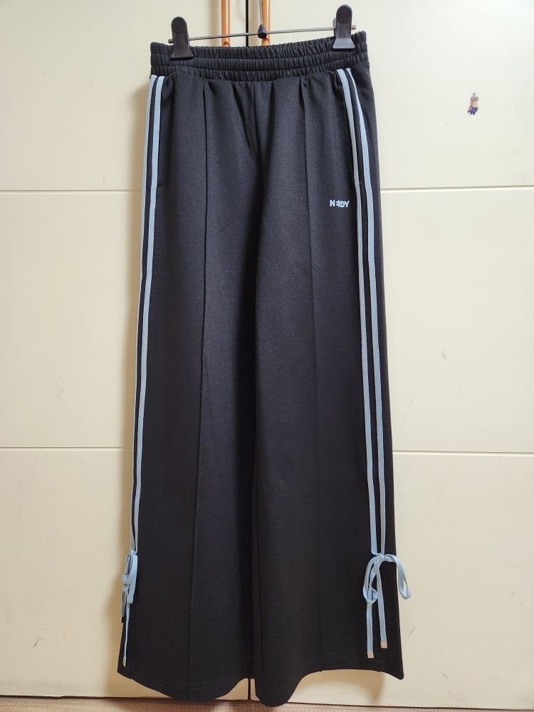 MUSINSA | NERDY Women's Ribbon Track Pants (Black/Baby Pink