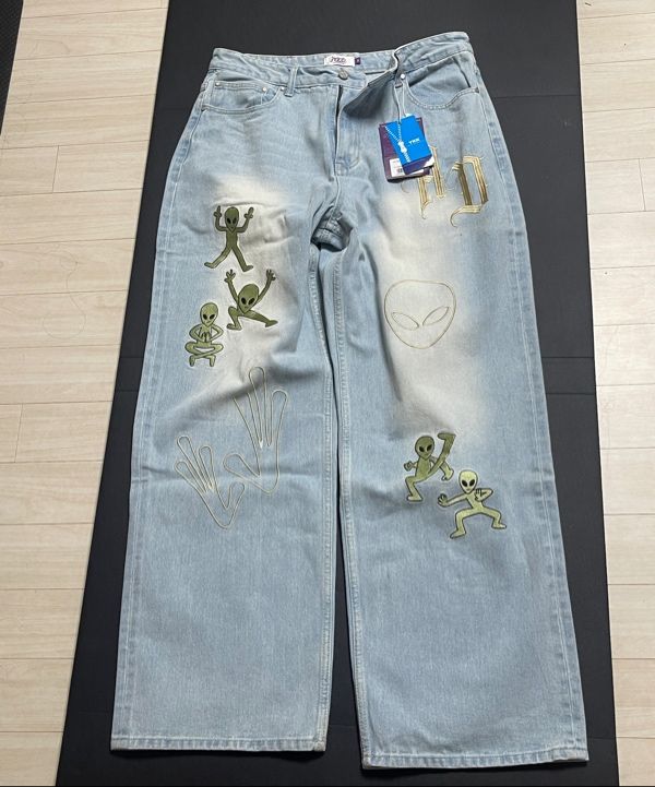 MUSINSA公式 | HOODHOOD HDエイリアンマルチ刺繍デニムパンツライトブルー