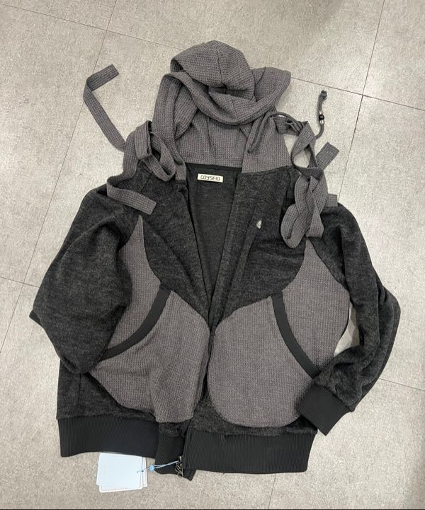 MUSINSA公式 | COYSEIO EARMUFFS HOOD ZIP-UP CHARCOAL