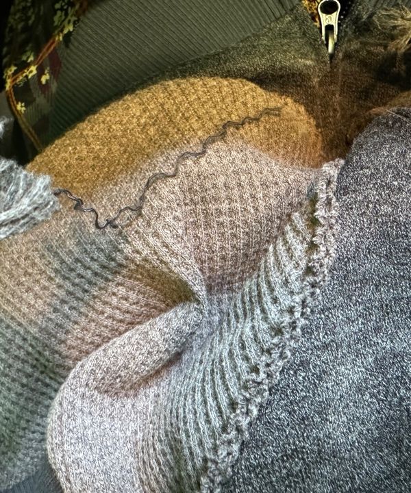 MUSINSA | COYSEIO EARMUFFS HOOD ZIP-UP CHARCOAL