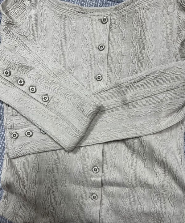 MUSINSA公式 | COYSEIO 2WAY LONGSLEEVES SAND