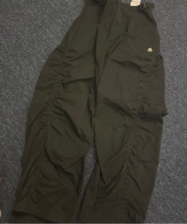 MUSINSA公式 | COYSEIO PUCKERING PANTS BLACK