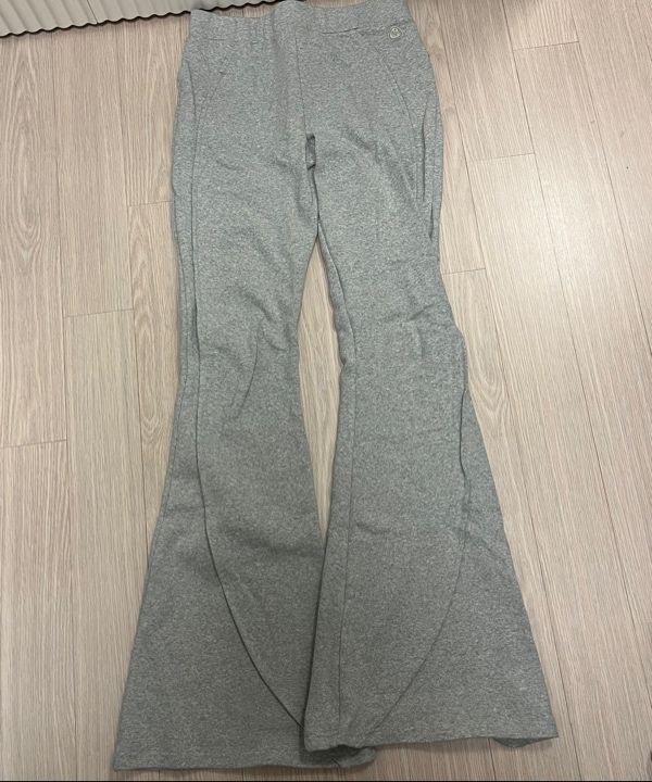 MUSINSA | COYSEIO ROUND PINTUCK PANTS LIGHT GREY