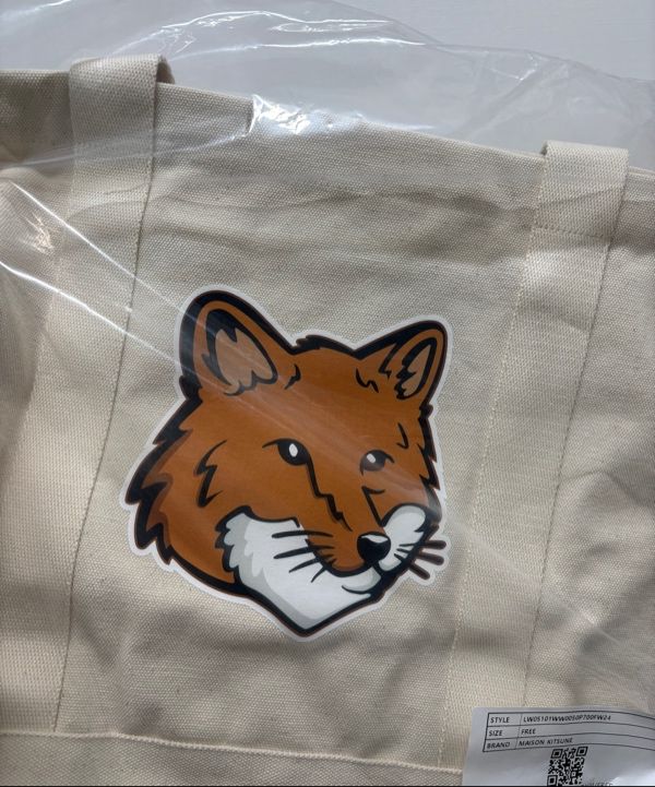 MUSINSA | MAISON KITSUNE Fox Head Tote Bag - Ecru