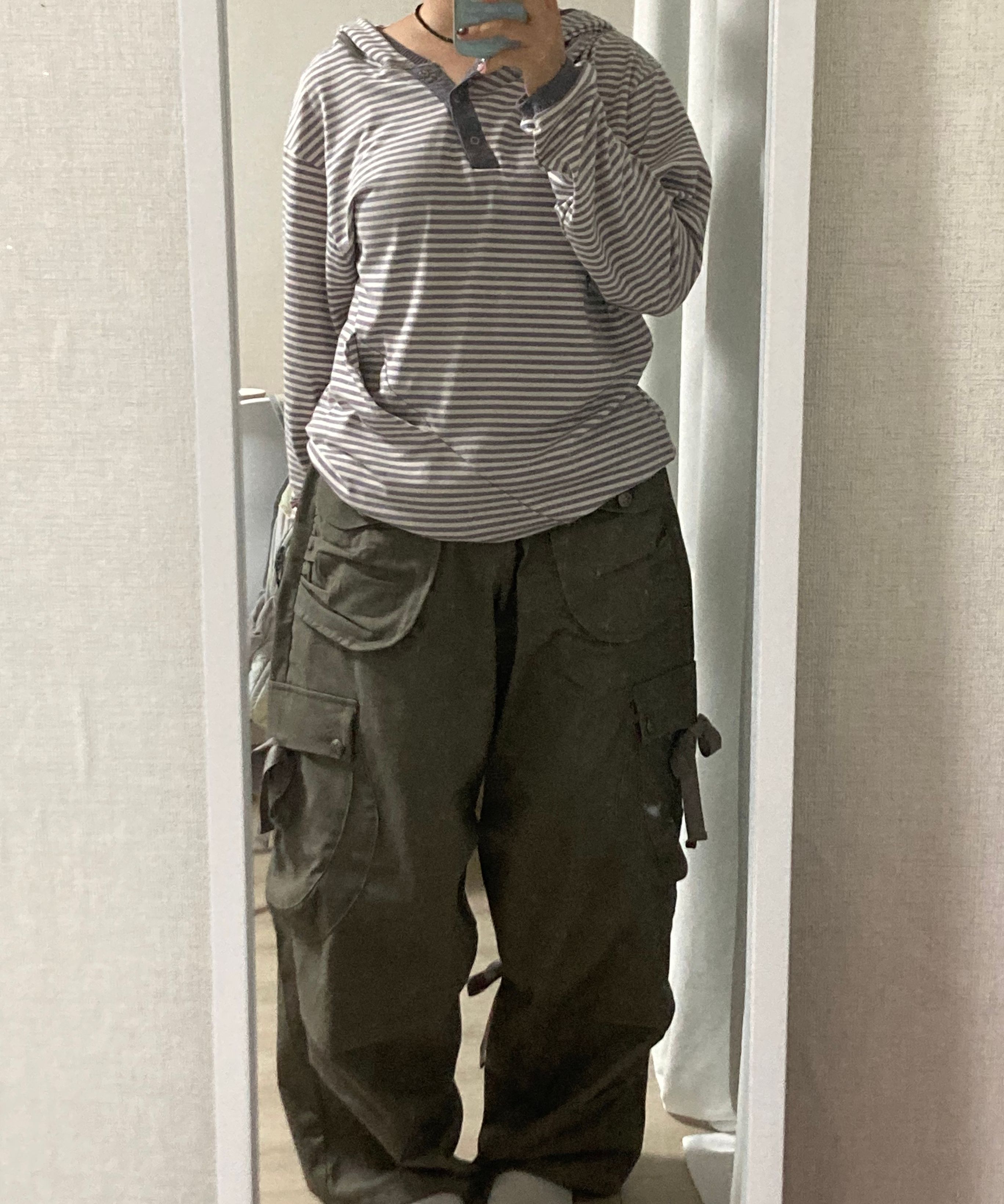 【HUG YOUR SKIN】Multi cargo pants ★韓国人気★ 追跡付 HUG YOUR SKIN】Multi cargo pants ☆韓国人気☆ 追跡付 (hug
