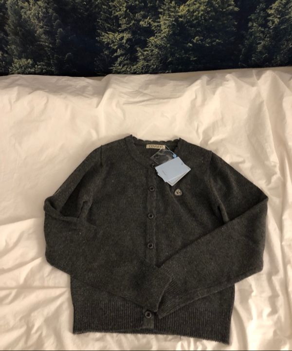 MUSINSA公式 | COYSEIO FLOWER BUTTON CARDIGAN GREY