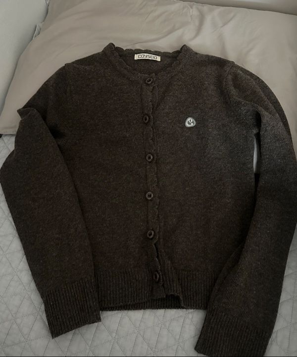 MUSINSA公式 | COYSEIO FLOWER BUTTON CARDIGAN BROWN