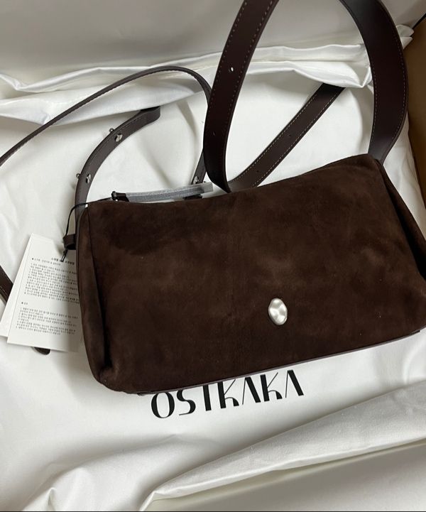 MUSINSA | OSTKAKA Soft Shoulder Mini Suede Brown
