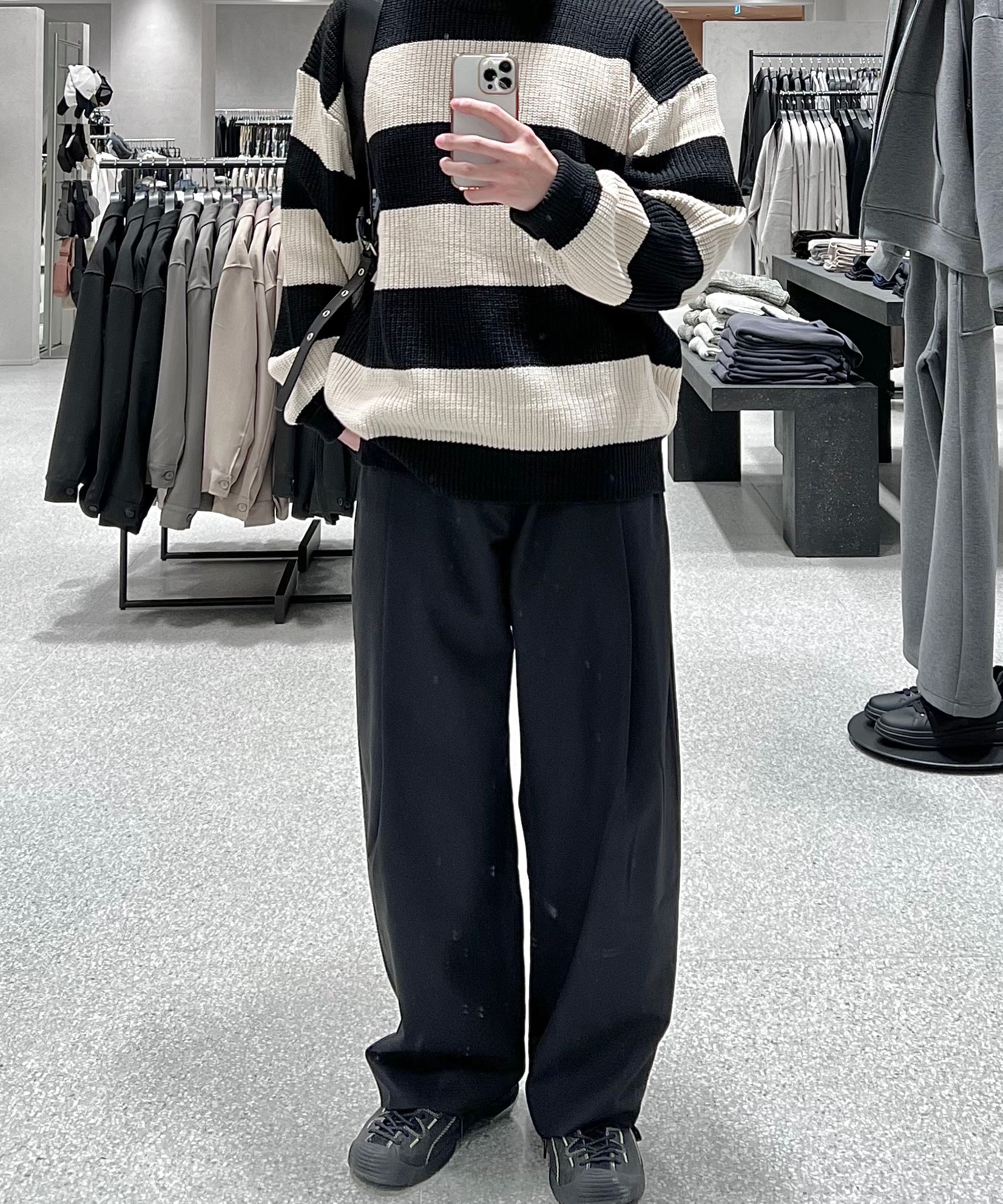 MUSINSA | COOR Essential Wool Trousers (Black)
