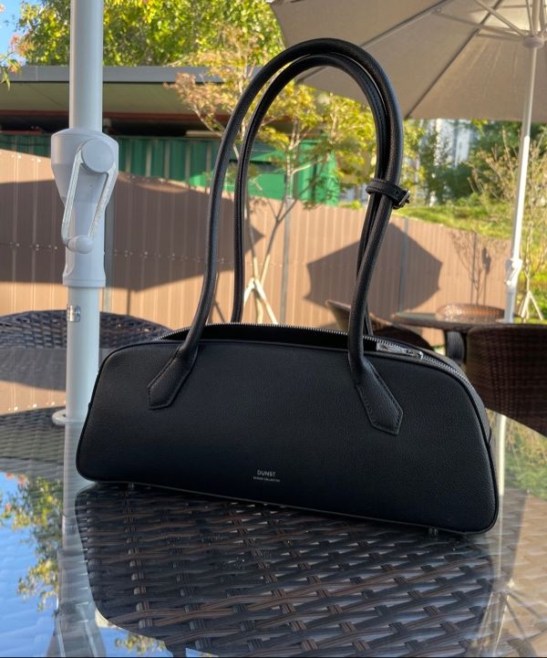 MUSINSA公式 | DUNST FOR WOMEN BAGUETTE SHOULDER BAG