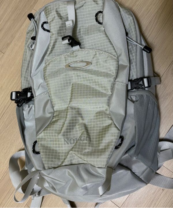 ★NOIAGO★ Nylon Daily Backpack Light Grey MUSINSA公式 | NOIAGO NOI1388 Nylon Daily Backpack (Light Grey)