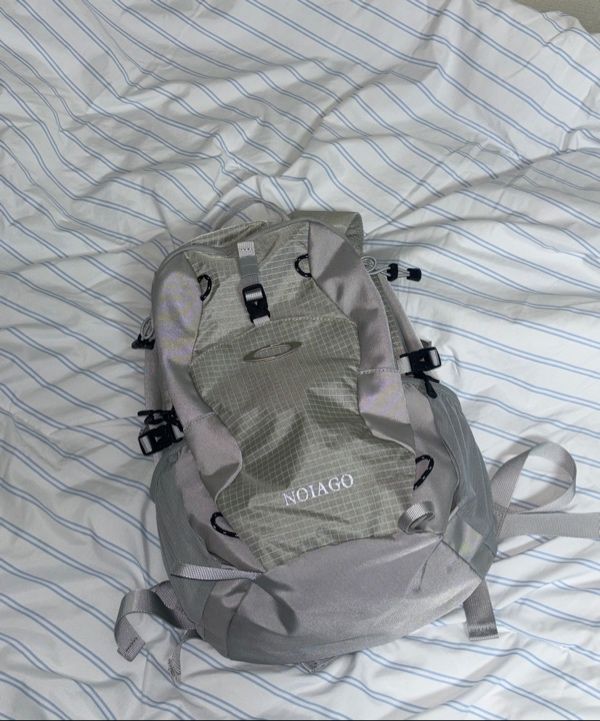 MUSINSA公式 | NOIAGO NOI1388 ナイロンデイリーバックパック (ライト