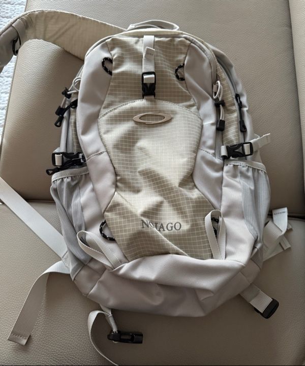 MUSINSA | NOIAGO NOI1388 Nylon Daily Backpack (Light Gray)