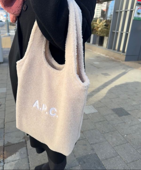 ★A.P.C.★ Small Ninon Tote Bag Beige PSAJWM61861BAA PSAJWM6 MUSINSA | A.P.C. Small Ninon Tote Bag - Beige / PSAJWM61861BAA