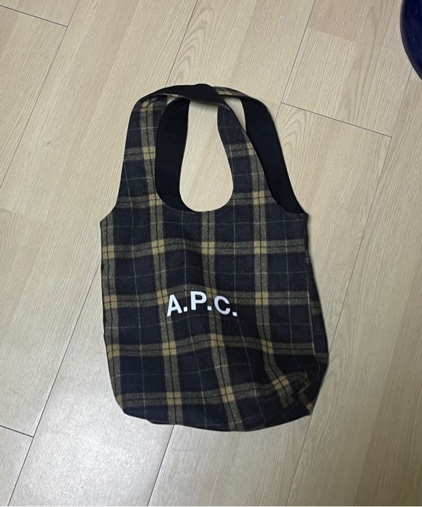 トートバッグ APC Small Ninon Tote Bag Beige PSAJWM61861BAA PSAJWM61861BAA MUSINSA | A.P.C. Small Ninon Tote Bag - Beige / PSAJWM61861BAA