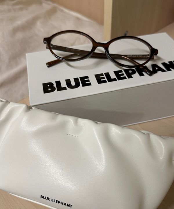 MUSINSA公式 | BLUE ELEPHANT HUMP black