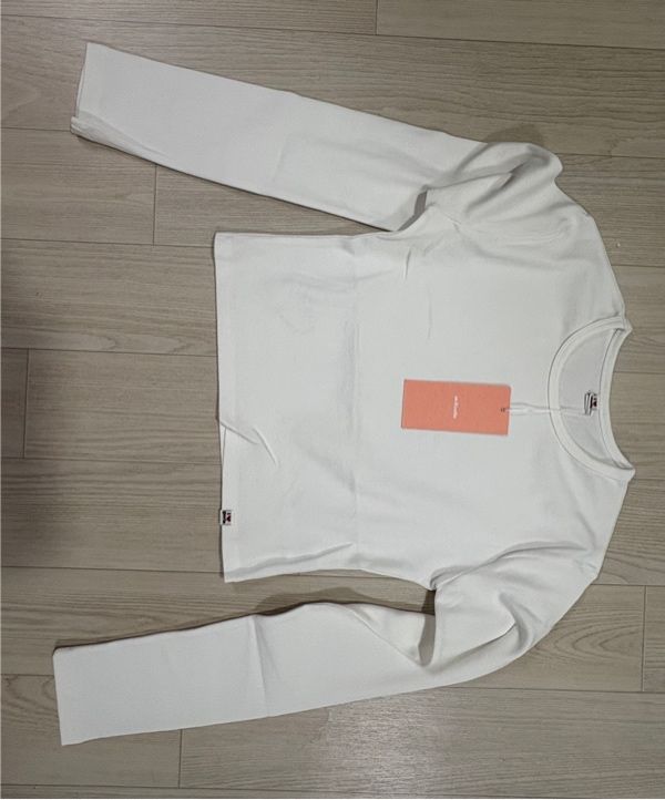 【asif calie】24fw GURLS CROP LONG SLEEVE T-SHIRT as if calie 𝗚𝗨𝗥𝗟𝗦 𝗖𝗥𝗢𝗣 𝗟𝗢𝗡𝗚 𝗦𝗟𝗘𝗘𝗩𝗘 𝗧