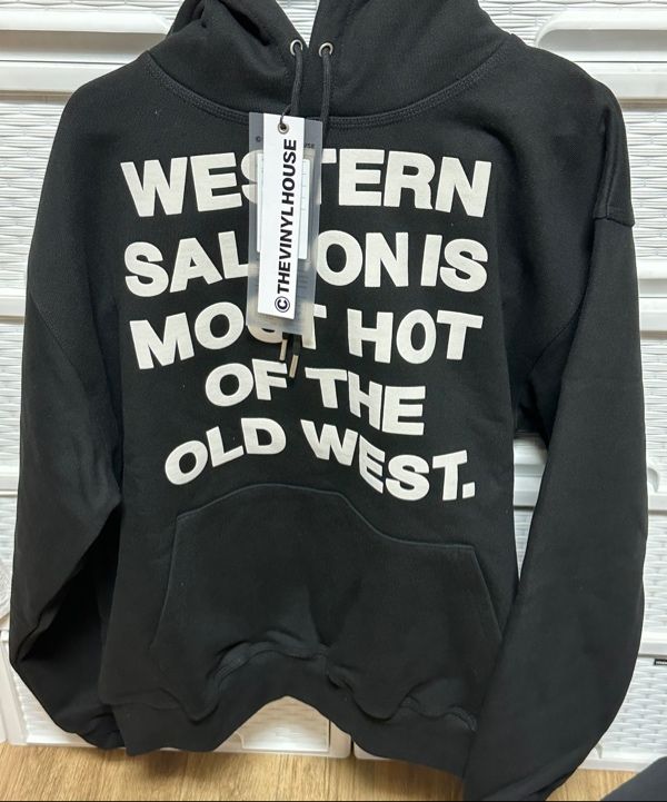 【THEVINYLHOUSE】 ◆ Western Typo Hoodie ◆ 大人気 MUSINSA | THEVINYLHOUSE TYPO HOODIE BLACK