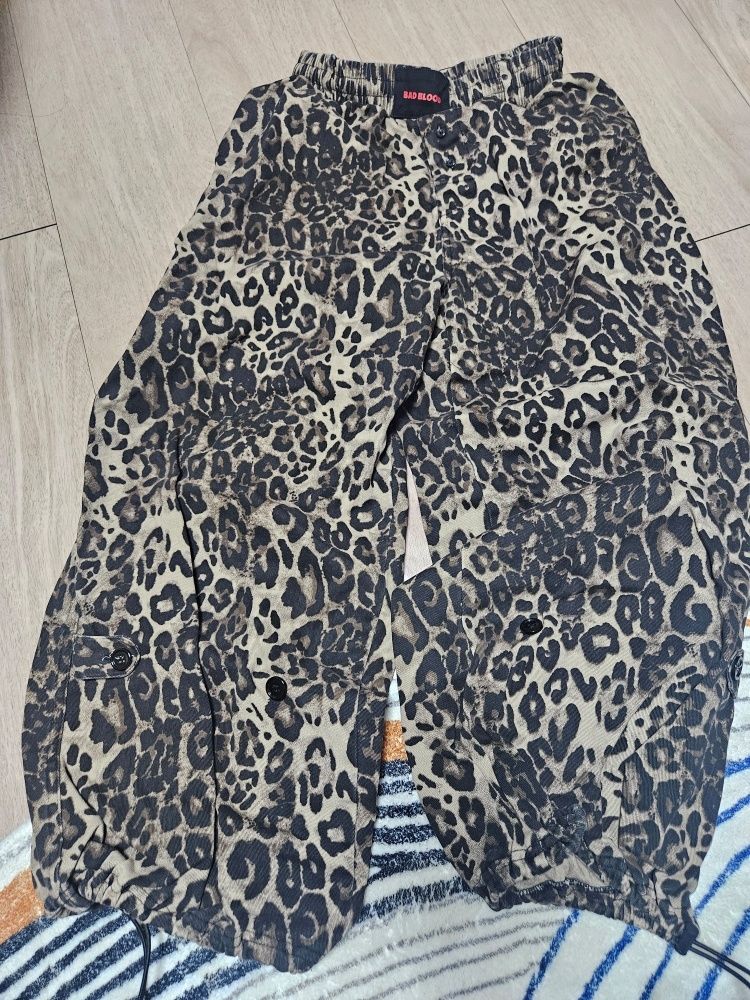 MUSINSA | BADBLOOD Leopard AJ Easy Pants - Brown