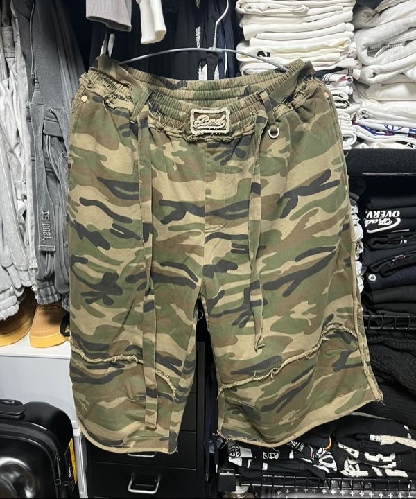 【SATIIIZ】Perido Camo Bermuda Banding Pants Social Collision Camouflage Grommet Suspender Low Rise Flare