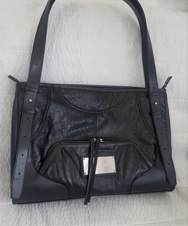MUSINSA | MATIN KIM TWO WAY STRAP SQUARE BAG IN BLACK