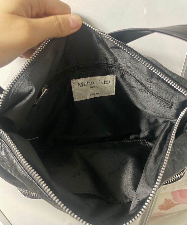 【MATIN KIM】ORGANZA MINI CROSS BAG ORGANZA MINI CROSS BAG IN BLACK – Matin Kim