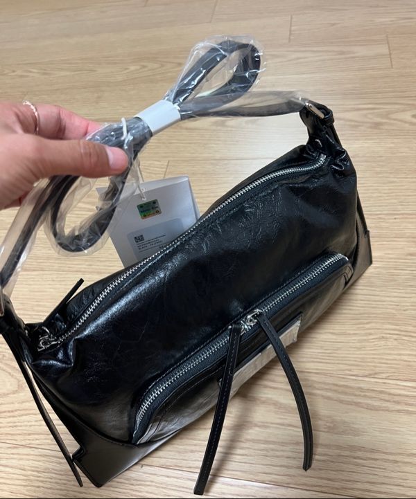 MUSINSA | MATIN KIM TWO WAY STRAP SQUARE MINI BAG IN BLACK