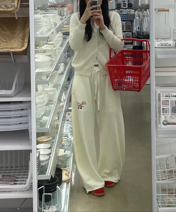 MUSINSA | BADBLOOD Classic Logo 2 Way Curved Jogger Trousers