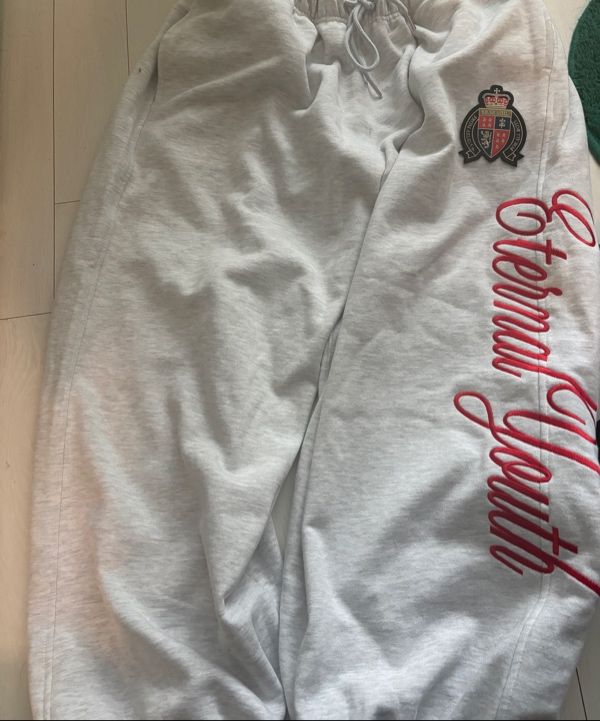【韓国 FROM ARLES】Eternal youth Sweat pants MUSINSA | FROM ARLES Eternal Youth Sweatpants / GRAY