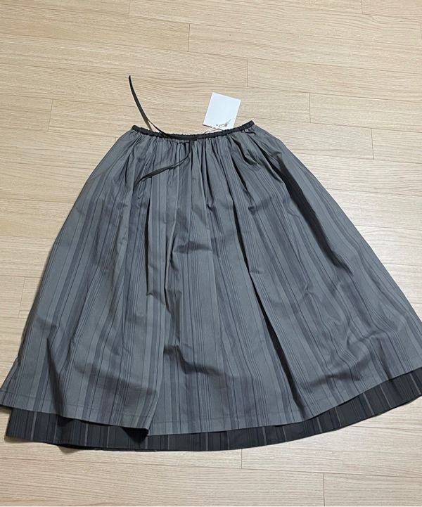 MUSINSA | AMOMENTO STRIPE LAYERED SKIRT