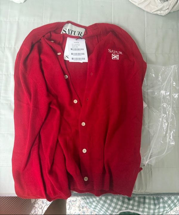 MUSINSA | SATUR Lauren Basic Crew Neck Fine Cardigan Red