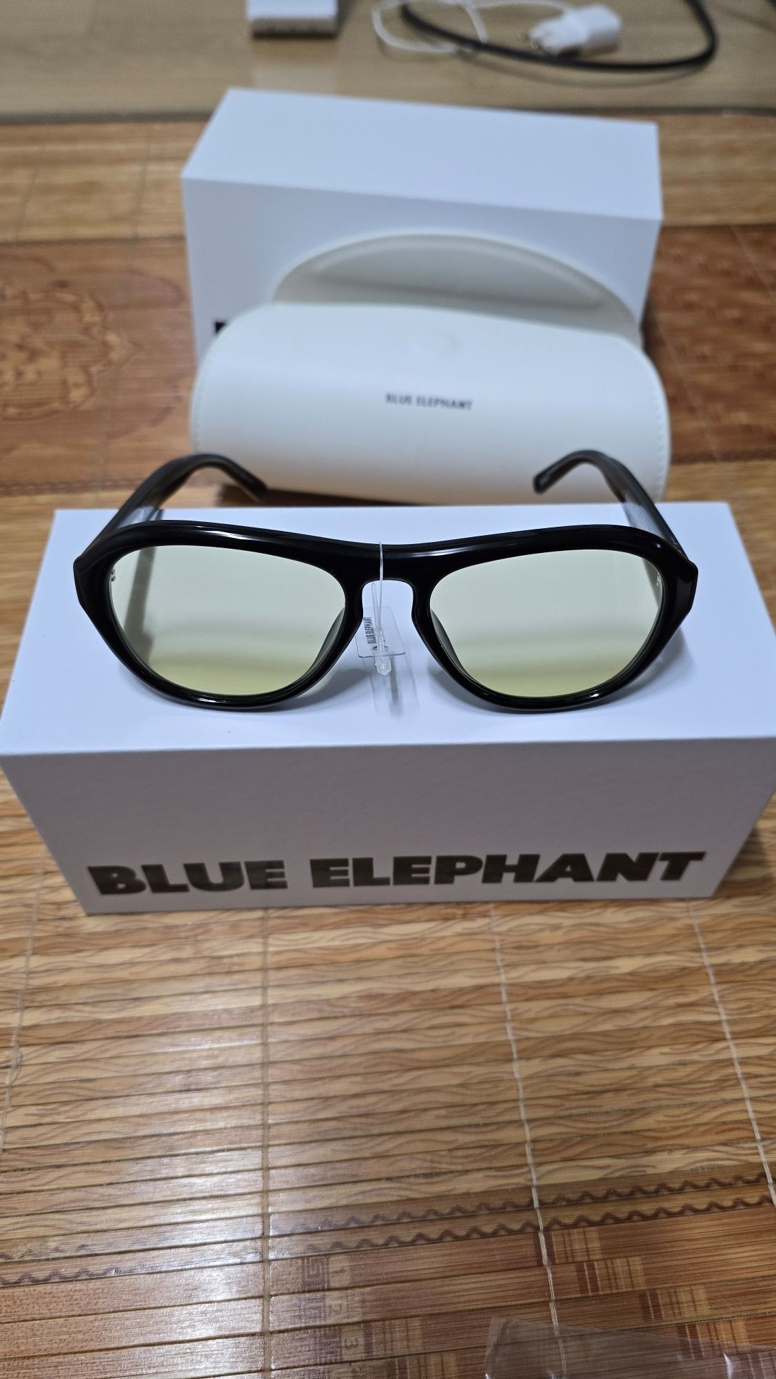 ●BLUE ELEPHANT● RIANNA yellow tint MUSINSA | BLUE ELEPHANT DOZEN yellow tint