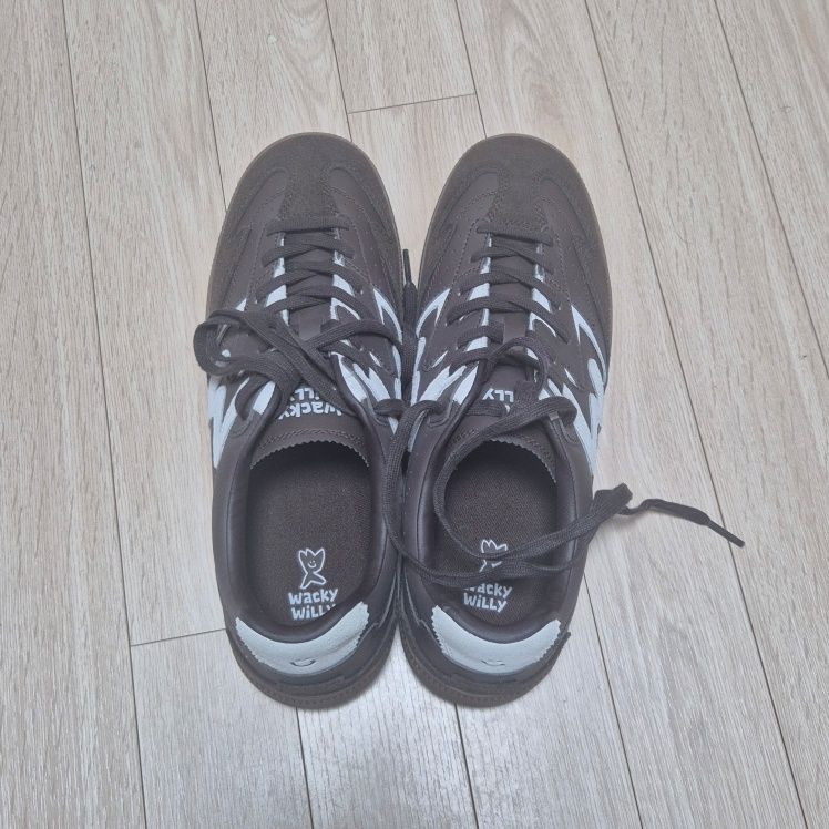 MUSINSA | WACKY WILLY Origin Sneakers Brown