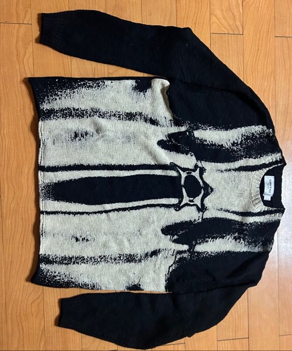CRITICのVINTAGE WORMHOLE LONG SLEEVE KNIT 全2色 MUSINSA公式 | CRITIC VINTAGE WORMHOLE LONG SLEEVE KNIT GREY