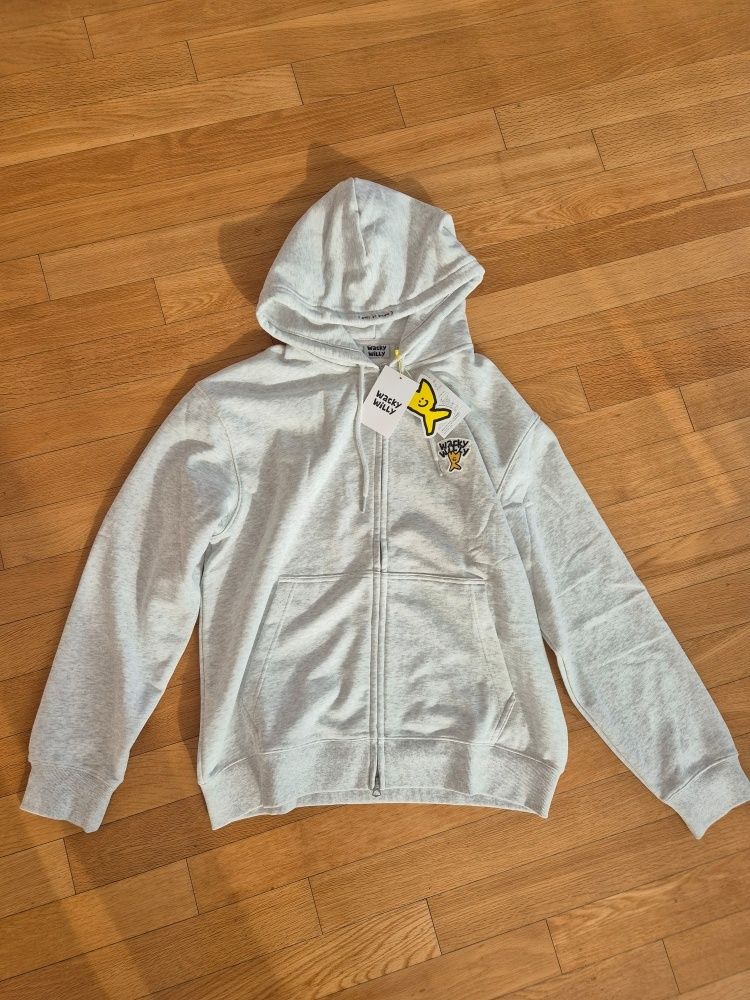 MUSINSA | WACKY WILLY Basic Logo Hoodie Black